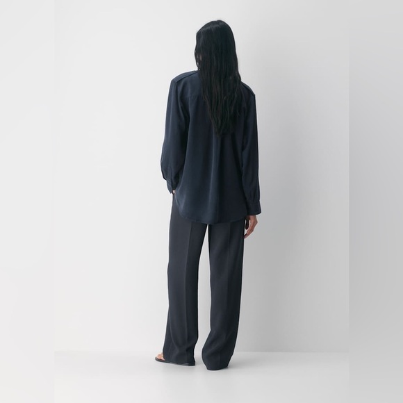 Aritzia Wilfred The Effortless Pant™ - Crepette™ Sz 2
Dark Night Navy - Picture 4 of 16